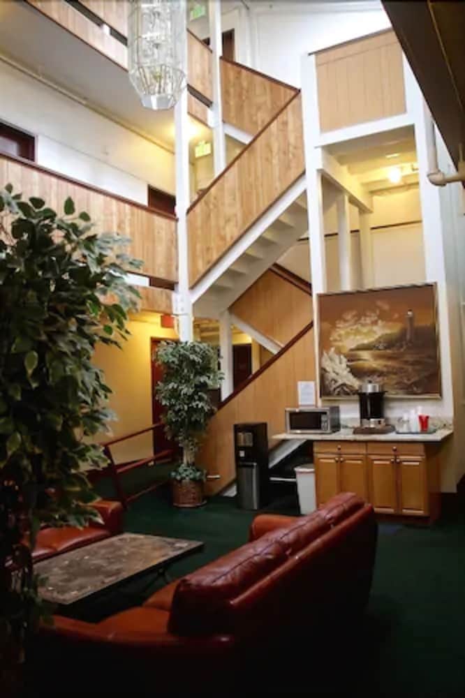 Econo Inn Anchorage - photo 26