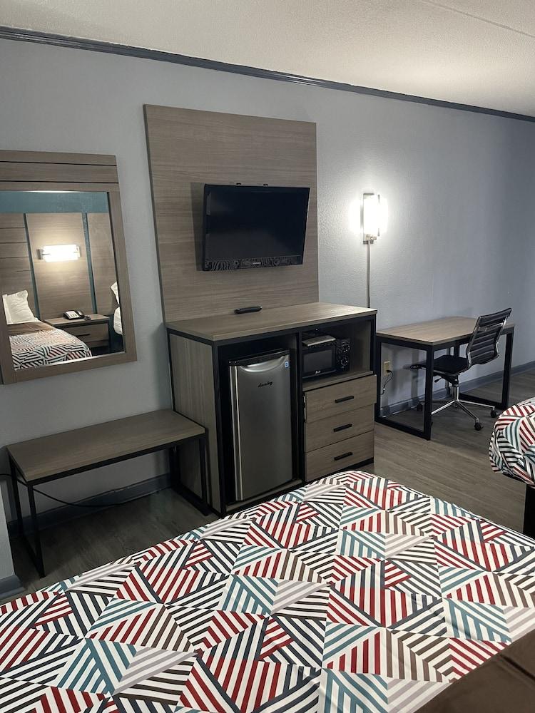 Jackson Motel - photo 11