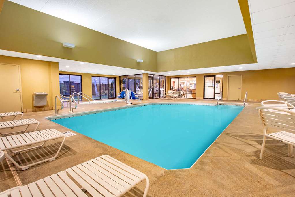 AmericInn by Wyndham Madison West - photo 9