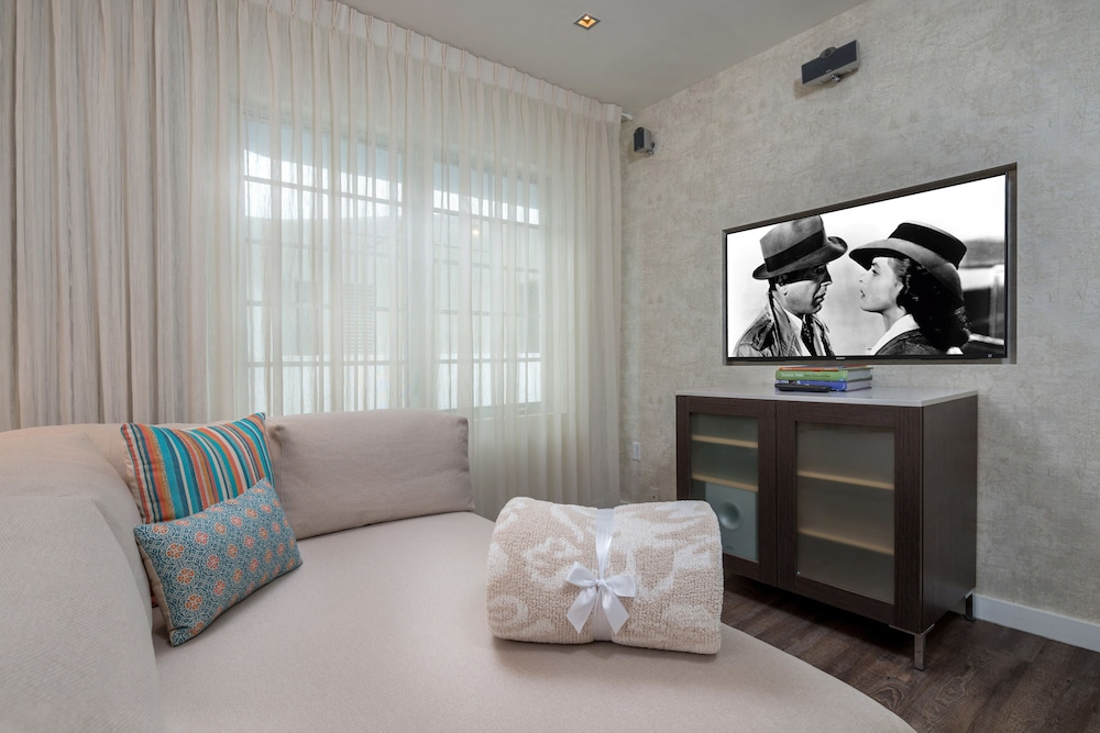 The Marlin Hotel - photo 74