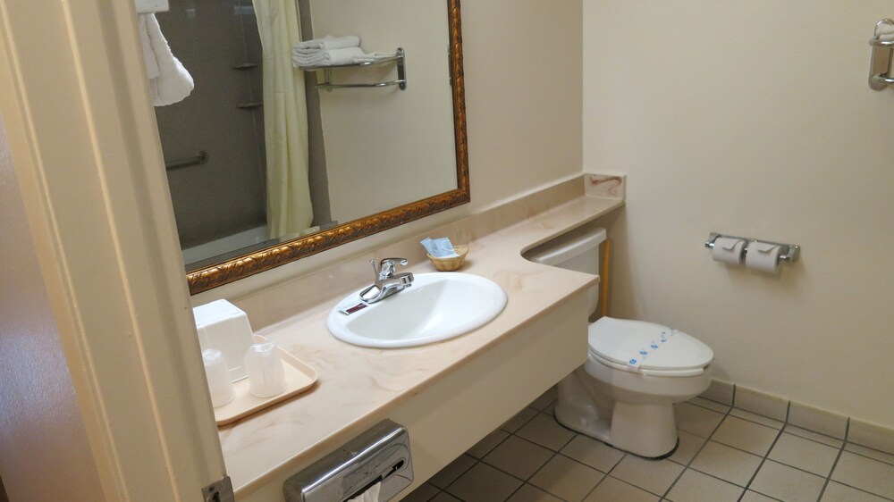 Calimesa Inn Motel - photo 27