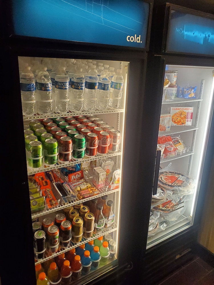 Hampton Inn & Suites Jamestown - photo 19