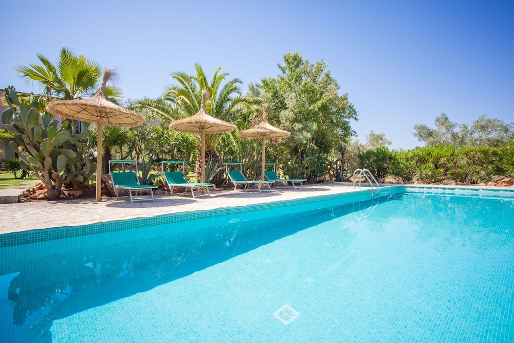 Can Pina Eco Arco — 4-Star Luxury Hotel in Costitx, Spain