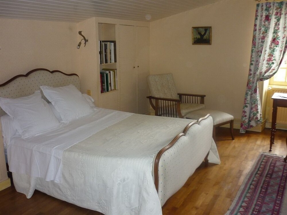Guesthouse Logis du Ranquinet — Fontenay Le Comte — photo 3