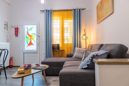 Chill Vibes Luxurious Living House — 4-Star Luxury Hotel in Volos, Greece