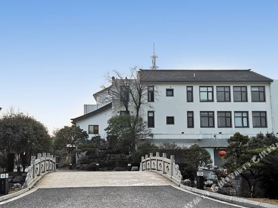 Taihu Xiangting Resort Hotel — 4-Star Luxury Hotel in Suzhou, People's Republic of China