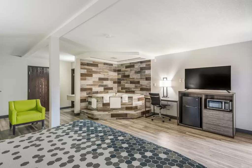 Sonesta Essential Des Moines - photo 14