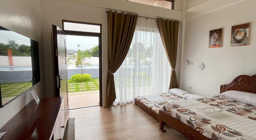 Villa Mercedes Private Resort — Candon — photo 4