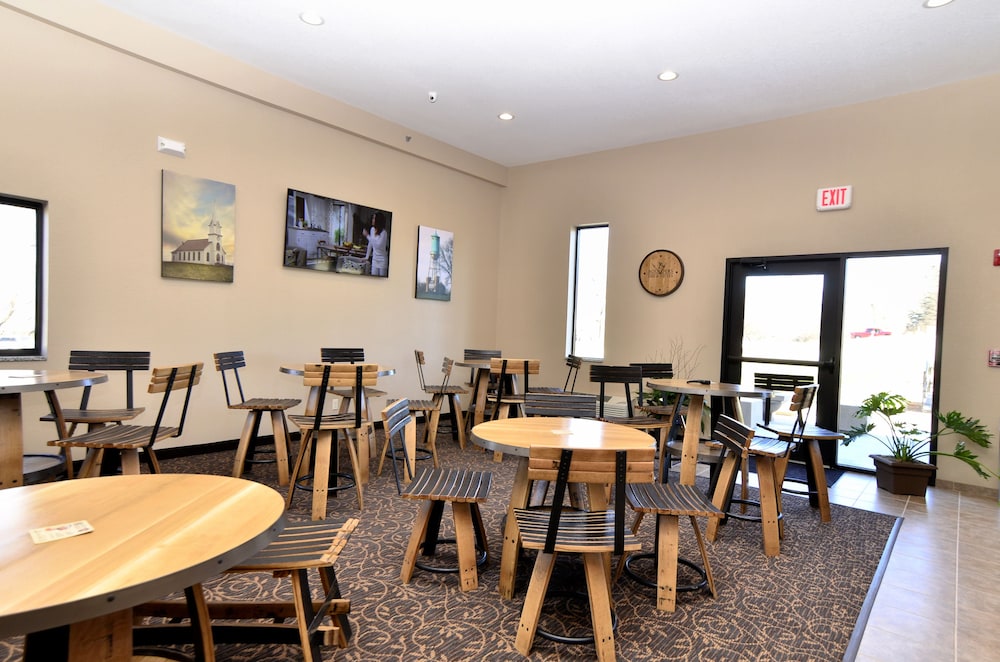 Cobblestone Inn & Suites Manning - photo 87