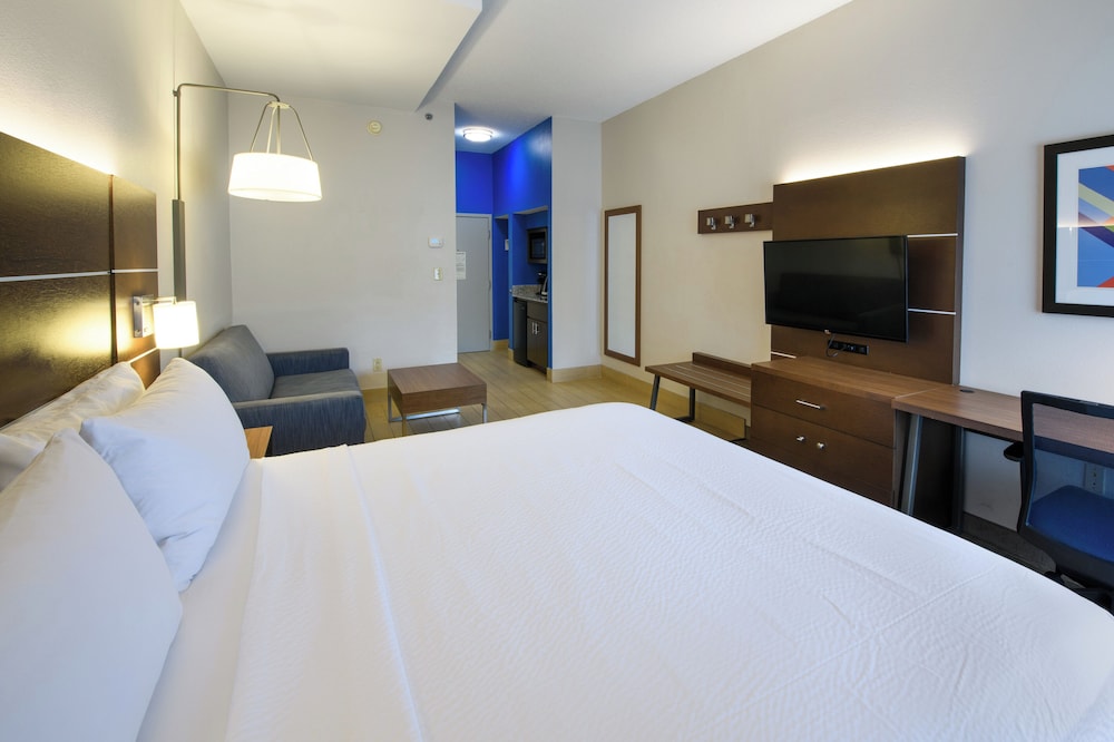 Holiday Inn Express Hotel & Suites Blythewood by IHG - photo 19