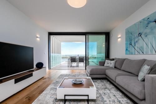 Elegant Waterfront Condo in Fuseta — 4-Star Luxury Hotel in Fuzeta, Portugal