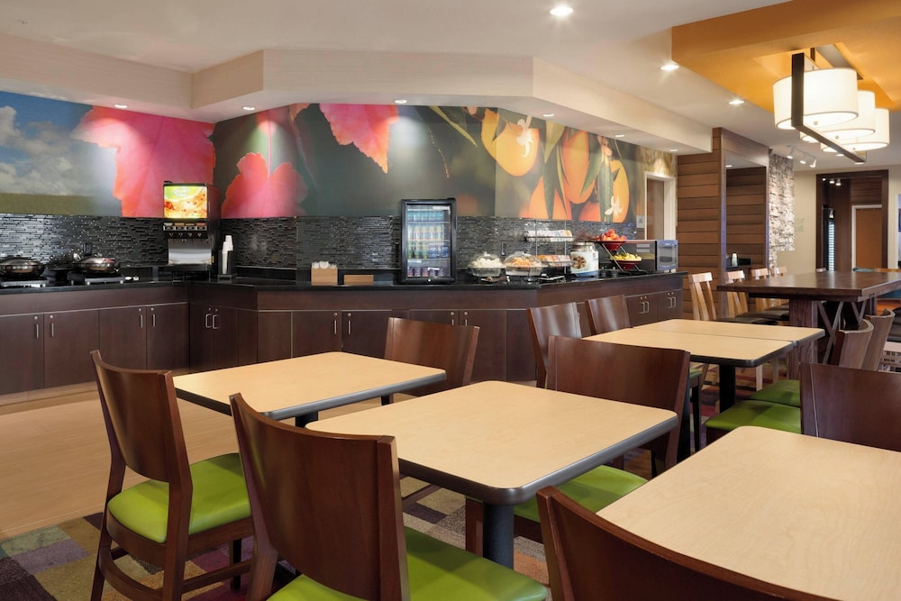 Fairfield Inn & Suites Youngstown Boardman Poland - photo 27