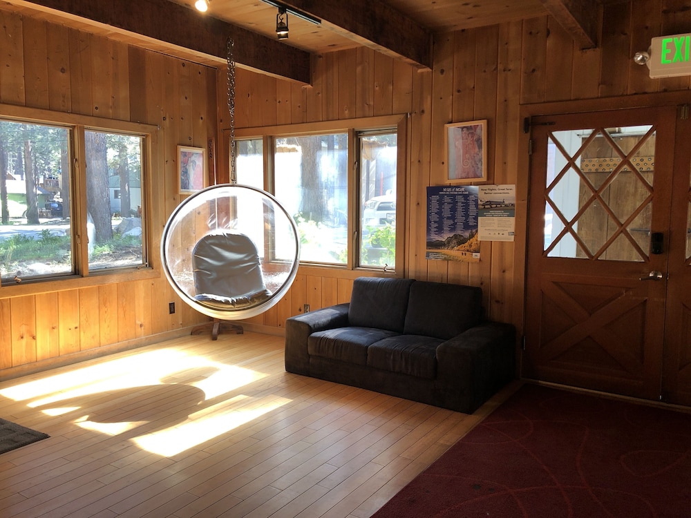 The Mammoth Inn - photo 3