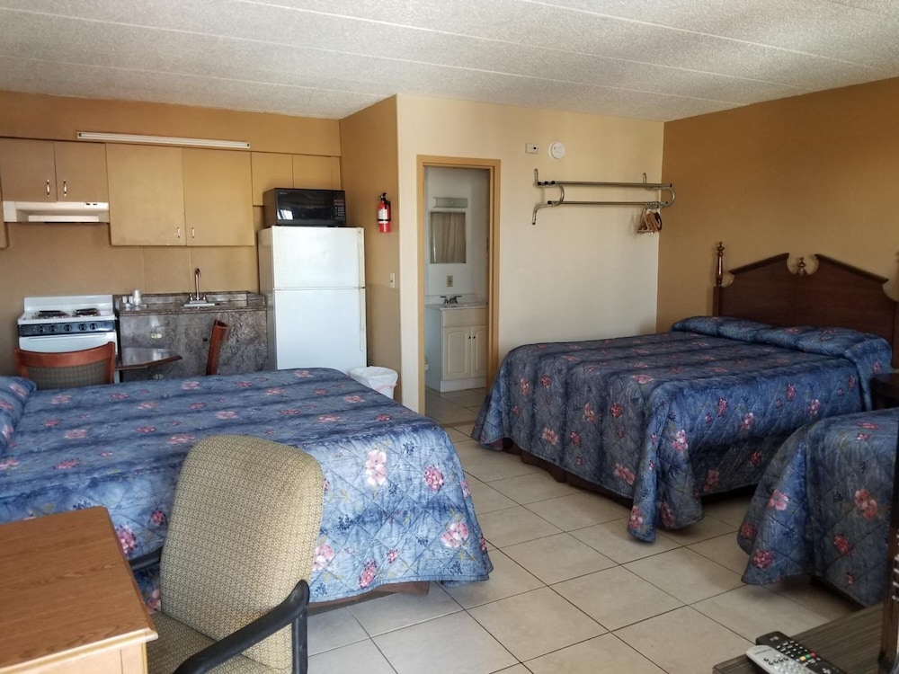 Cloud 9 Inn - photo 14