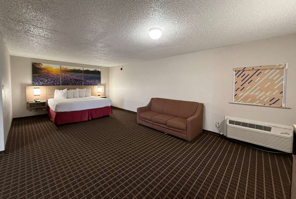 Days Inn by Wyndham San Antonio Morgan's Wonderland IH 35 N - photo 11