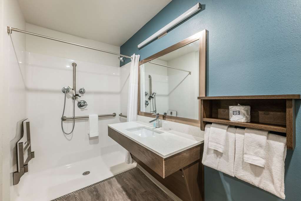 WoodSpring Suites Linden - photo 23