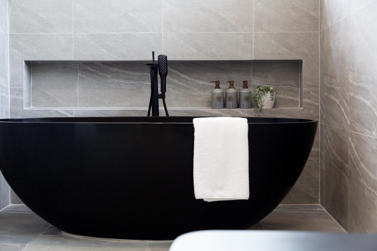 Luxury 5BR Villa Private Pool Free Breakfast — 4-Star Luxury Hotel in Koh Samui, Thailand
