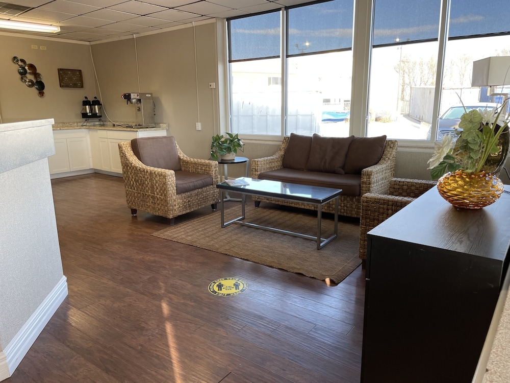 La Junta Inn - photo 3