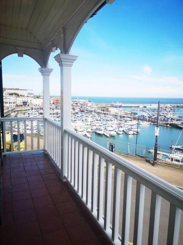 Magnificent house with Harbour view Ramsgate — 4-Star Luxury Hotel in Ramsgate, United Kingdom