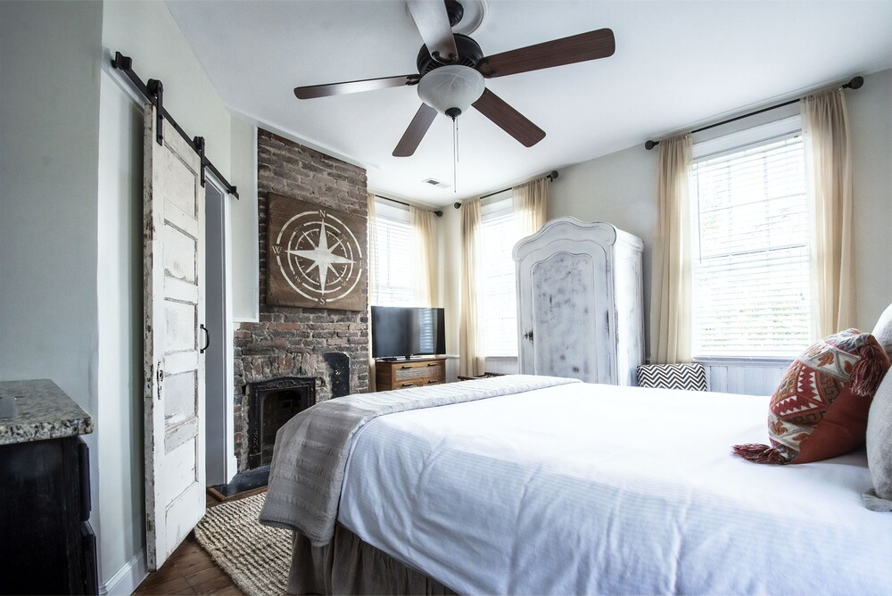 Suites on Coming - photo 35