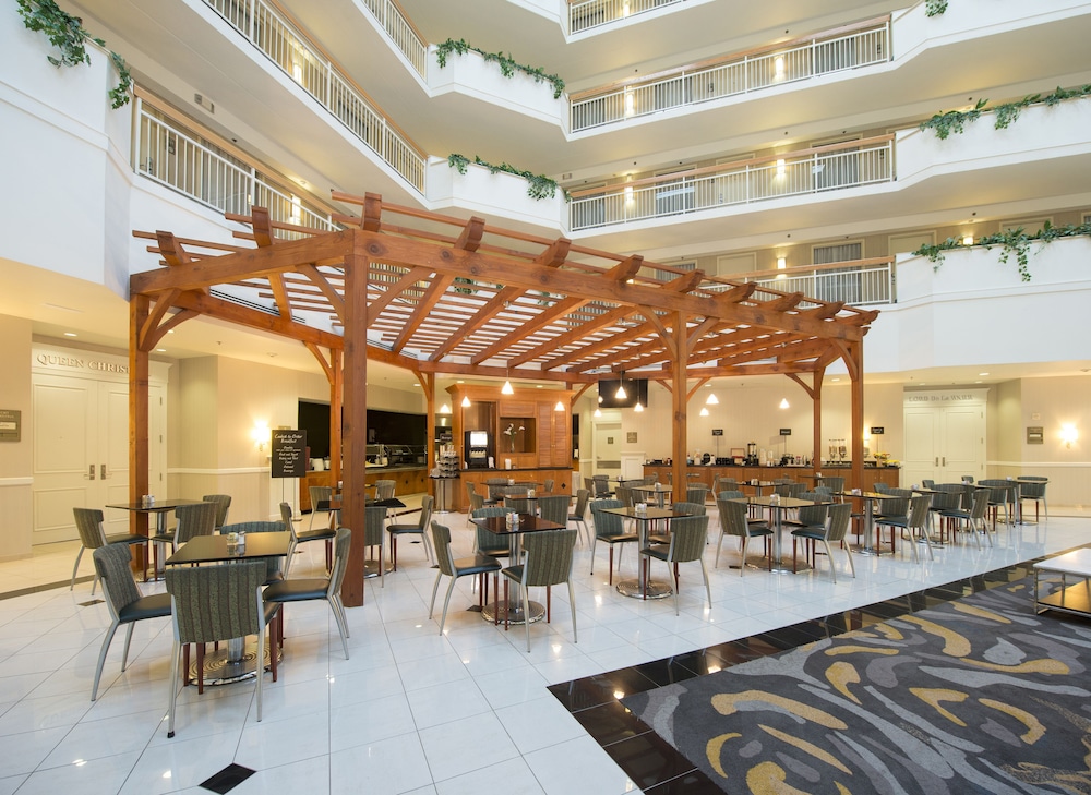 Embassy Suites by Hilton Newark Wilmington South - photo 18