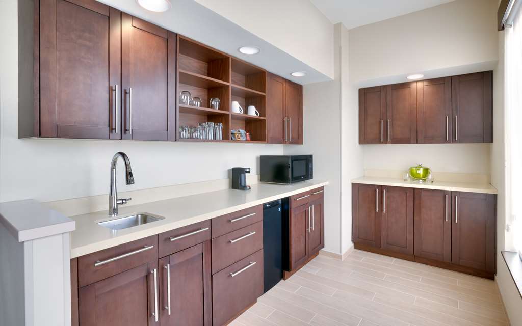 Hyatt Place Anchorage Midtown - photo 30