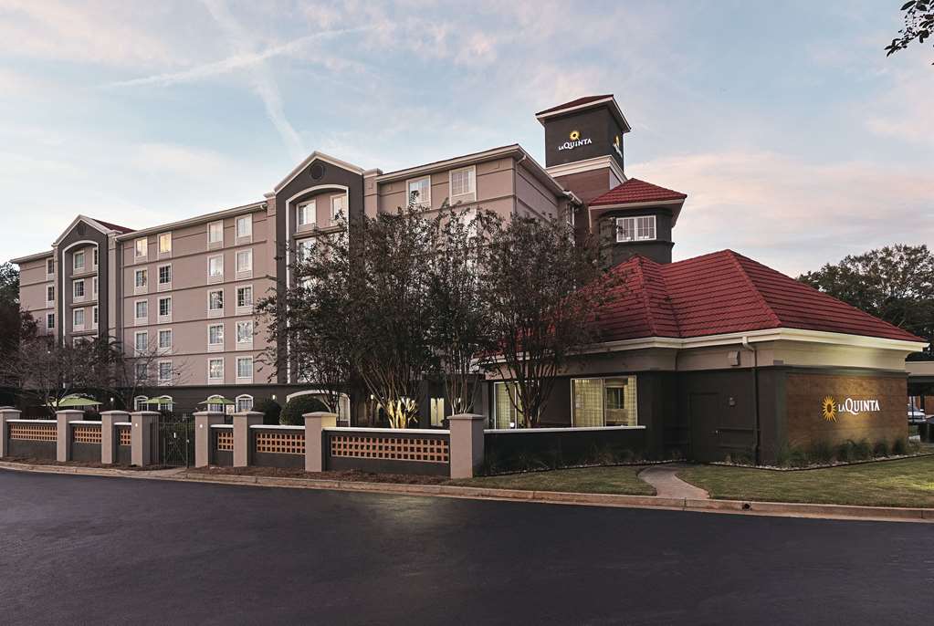 La Quinta Inn & Suites by Wyndham Atlanta Conyers - photo 5