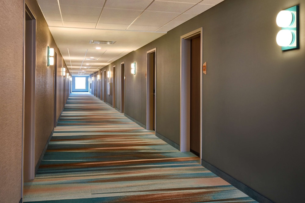 Home2 Suites by Hilton Bowling Green - photo 11