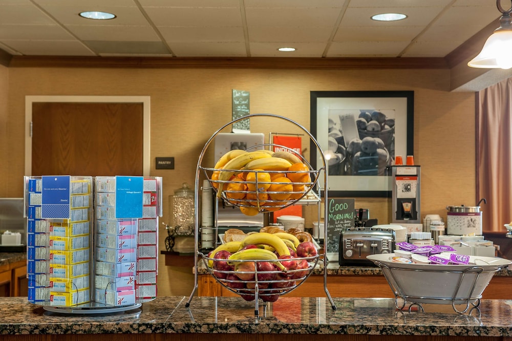 Hampton Inn by Hilton Bowling Green - photo 27