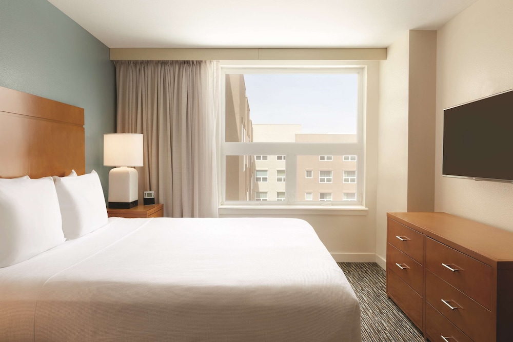 Hyatt House Denver Airport - photo 8