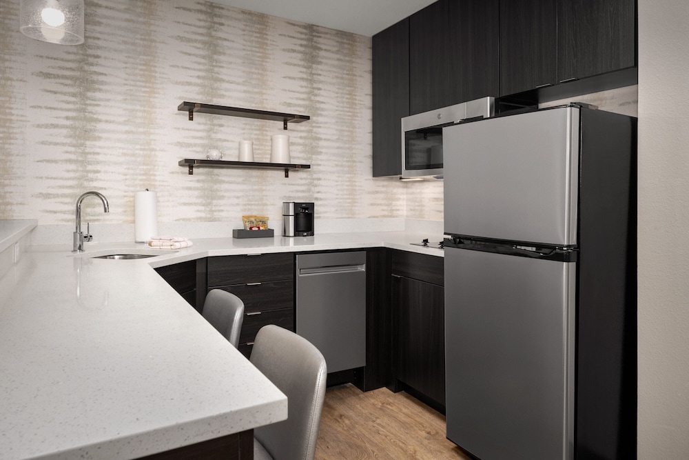 Residence Inn By Marriott Dallas Grand Prairie - photo 7