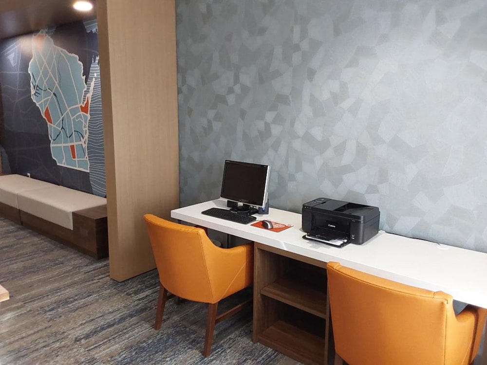 Holiday Inn Express & Suites Antigo by IHG - photo 29