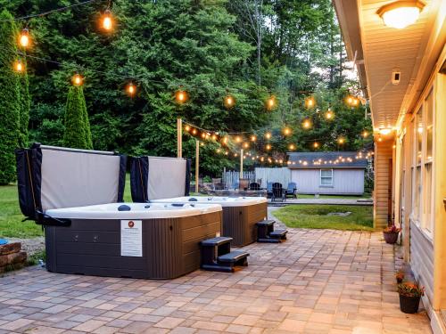 Blue Ridge Mountain Lodge — 4-Star Luxury Hotel in Banner Elk, United States
