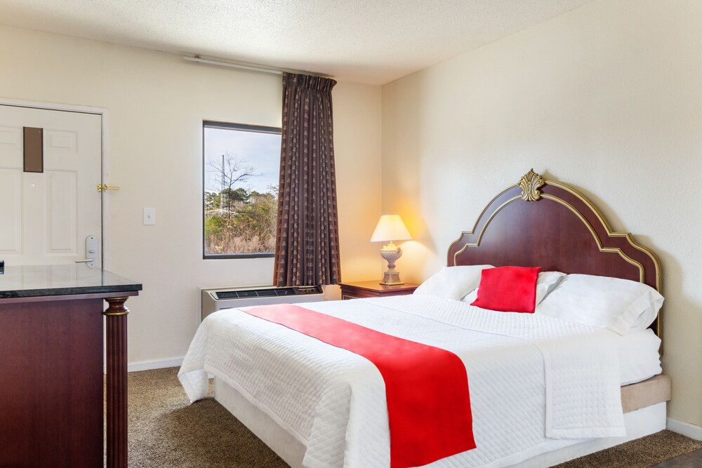 Travelers Place Inn & Suites — hotel in Scottsboro