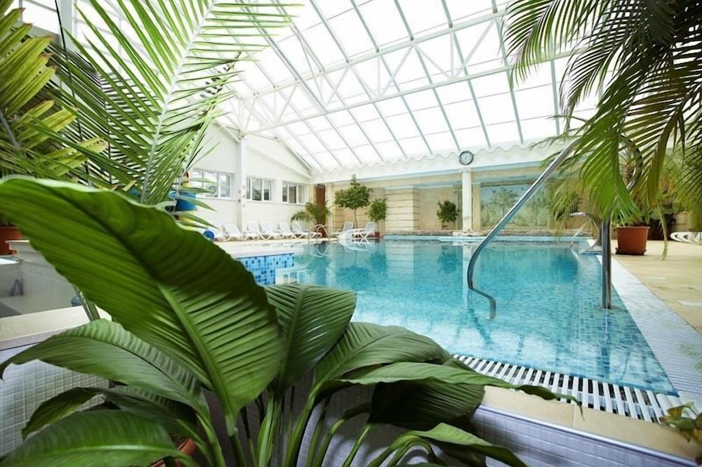 Hotel Morskoy — 4-Star Luxury Hotel in Odessa, Ukraine