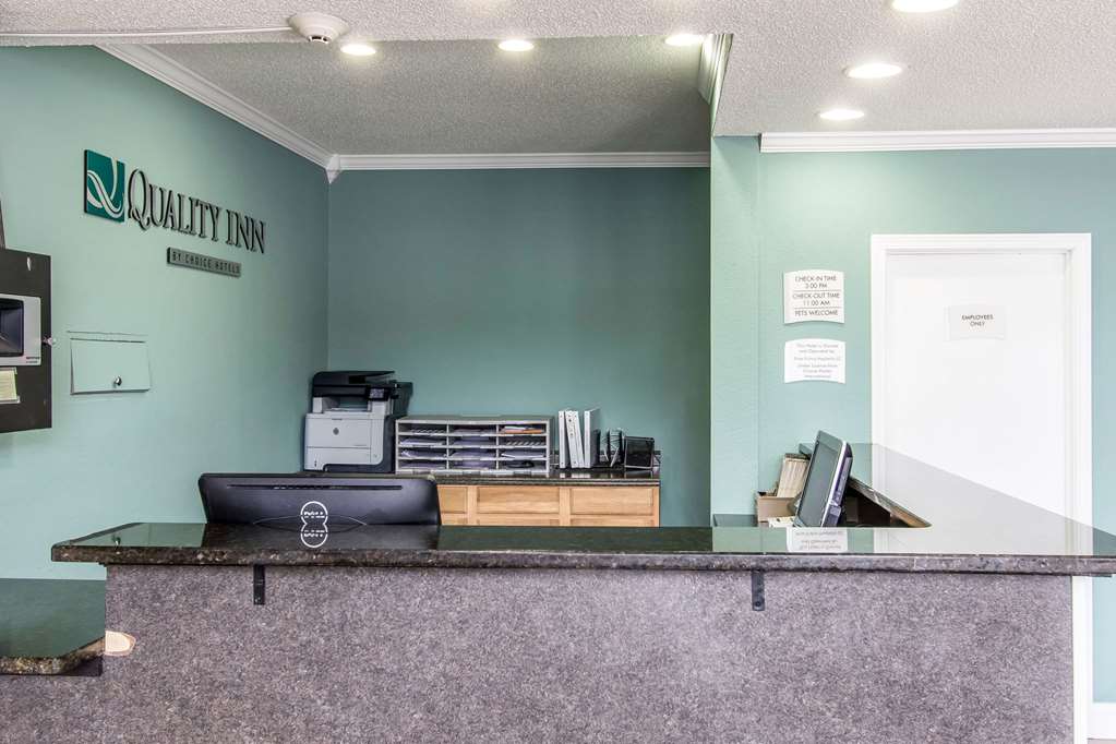 Quality Inn Downtown Historic District - photo 4