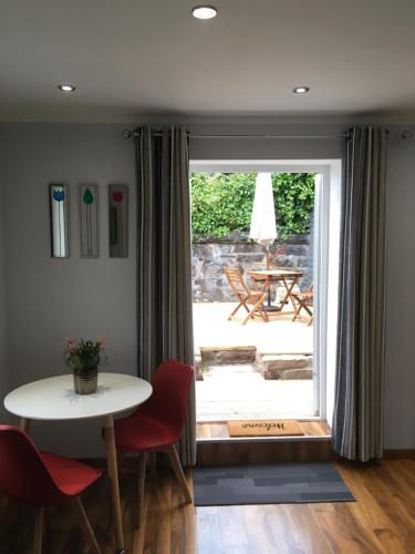32A Railside — 4-Star Luxury Hotel in Inverness, United Kingdom