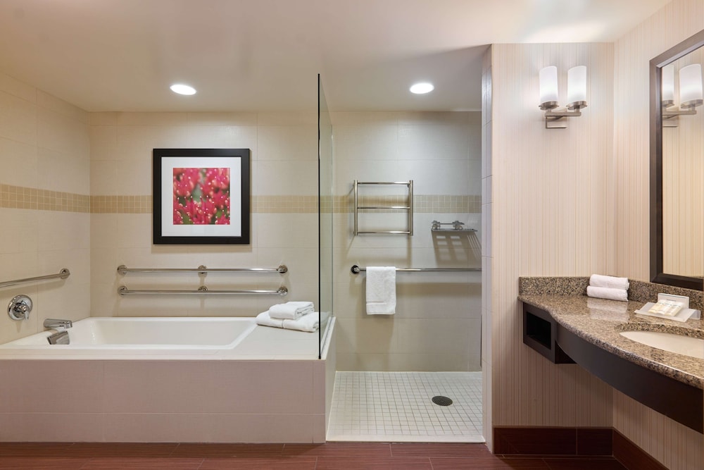 Hilton Garden Inn Hershey - photo 32