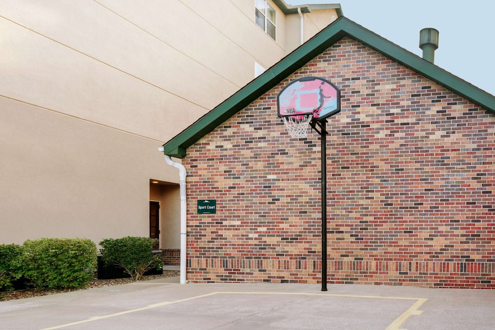 Homewood Suites Kansas City Overland Park - photo 32