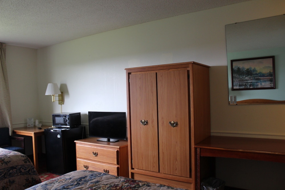 East Grand Inn - photo 24