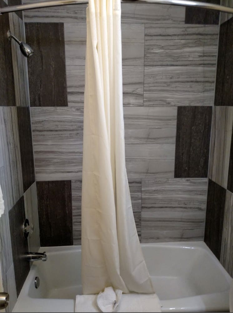 Rodeway Inn Middletown Newport - photo 9