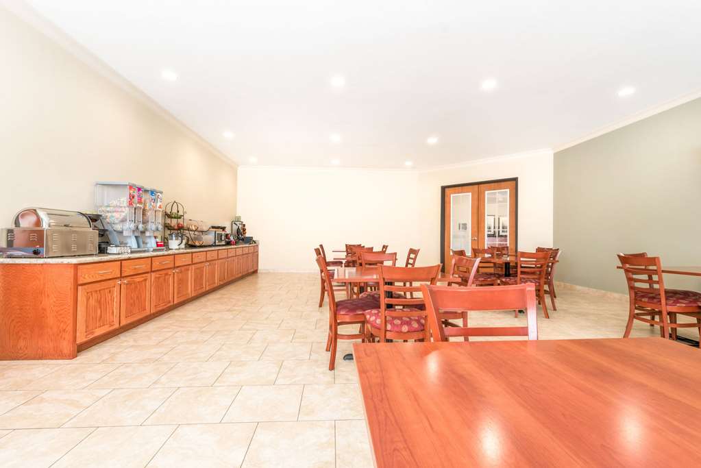 Ramada by Wyndham College Station - photo 13
