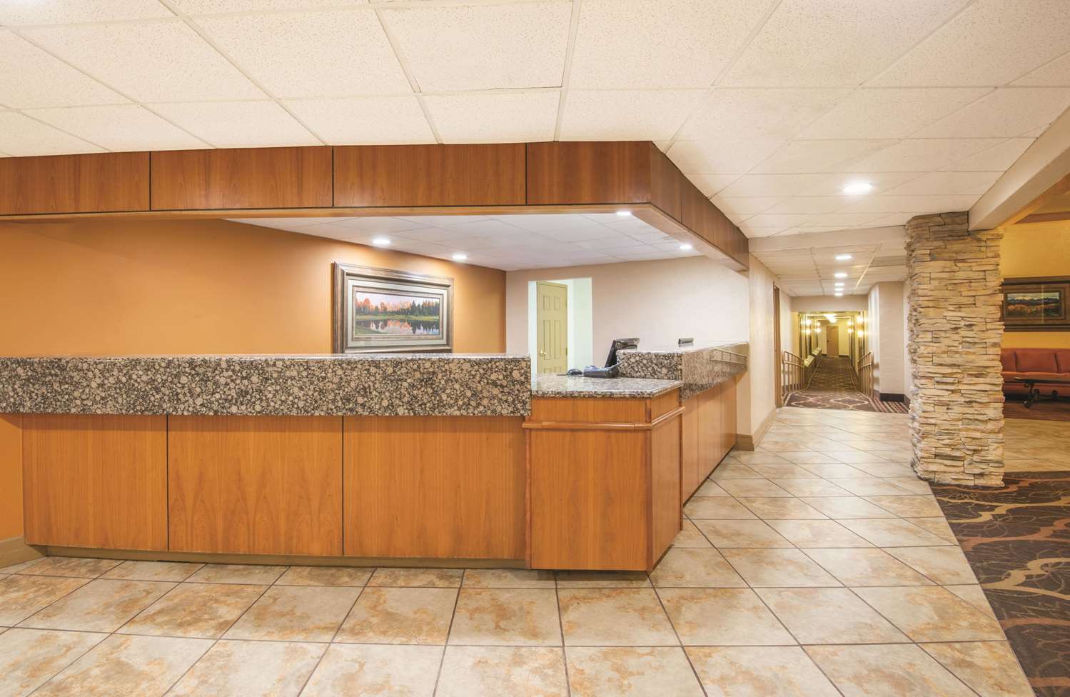 La Quinta Inn & Suites by Wyndham Silverthorne Summit Co - photo 20