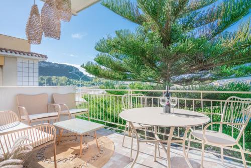 La Terrazza Poetto 2 passi dalla Spiaggia — 4-Star Luxury Hotel in Cagliari, Italy