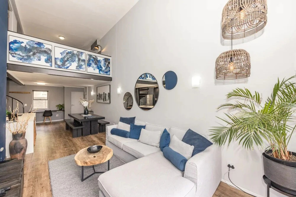 Modern 1 Bedroom in De Waterkant With Table Mountain Views