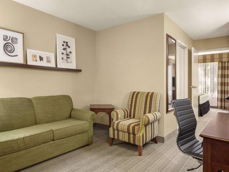 Country Inn & Suites by Radisson Lima - photo 27