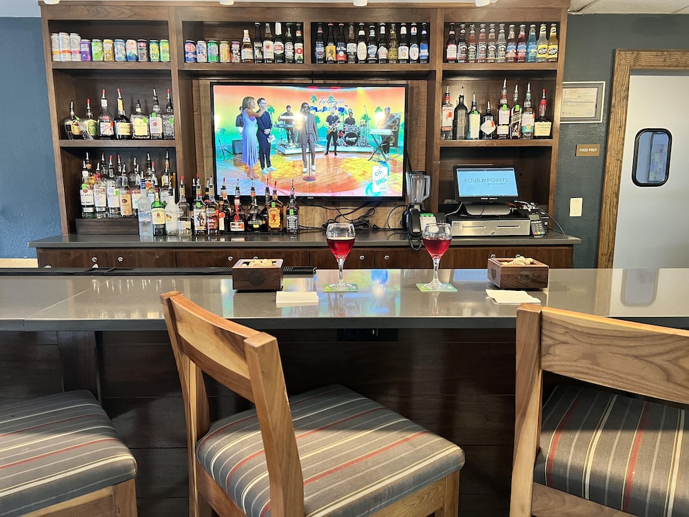 Four Points by Sheraton Greensboro Airport - photo 42