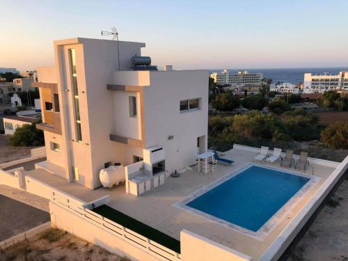 Villa Chrystalleni