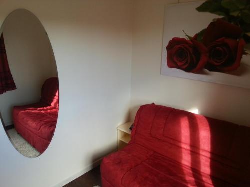 Rental Apartment Les Sables d'Argent Lacanau studio flat 3 persons POP 15710 — 4-Star Luxury Hotel in Lacanau, France