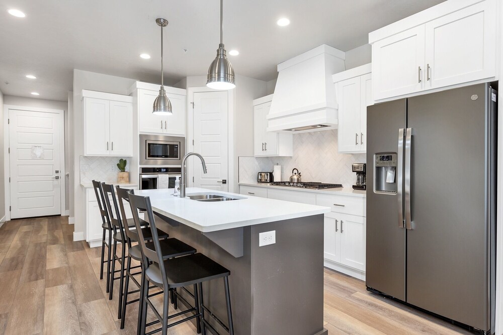 Family Fun Getaway #2333 5 Bedroom Townhouse by RedAwning — 4-Star Luxury Hotel in Washington, United States